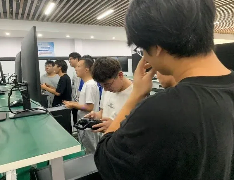 访企拓岗||机械与电气工程学院机器人工程专业赴十堰社会实践 探索产教融合新路径